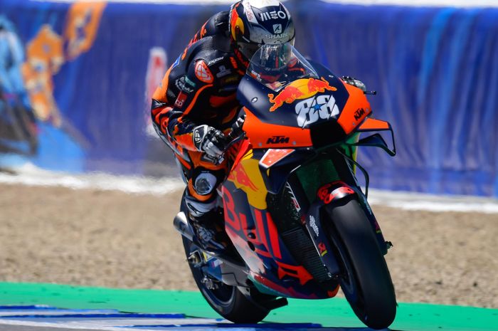 Pembalap Red Bull KTM, Miguel Oliveira.