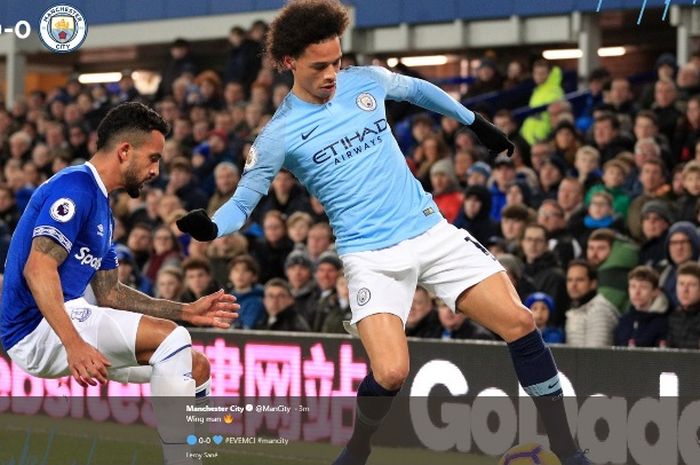 Pemain Manchester City, Leroy Sane, dalam laga Liga Inggris kontra Everton di Goodison Park, Rabu (6/2/2019)