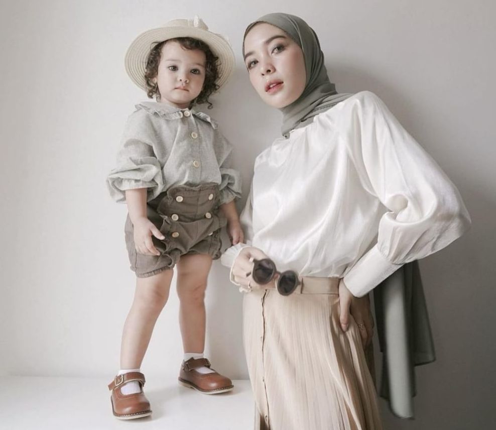 Elegan dan Klasik, Tren Warna Earth Tone untuk Gaya Sehari-Hari