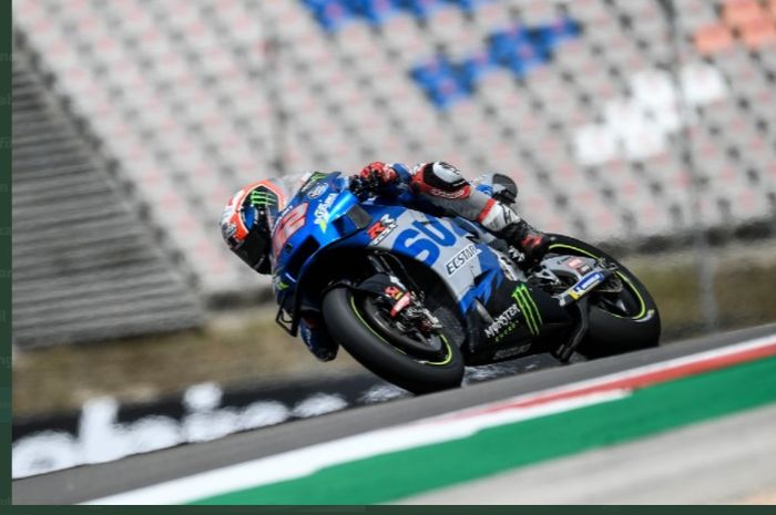 Pembalap Suzuki Ecstar, Alex Rins, saat memacu kuda besinya pada MotoGP Portugal 2021, Minggu (18/4/2021). 