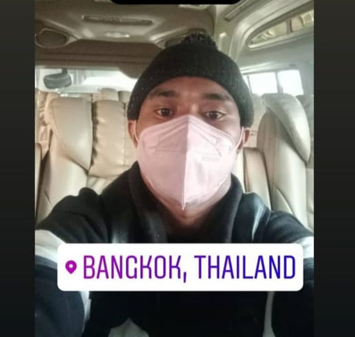 Unggahan Instagram Stories Todd Rivaldo Ferre yang menunjukkan dirinya sudah tiba di Bangkok, Thailand dan siap bergabung ke Lampang FC.