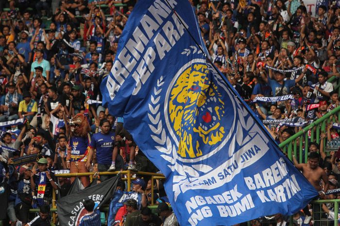 Suporter Arema FC, Aremania.