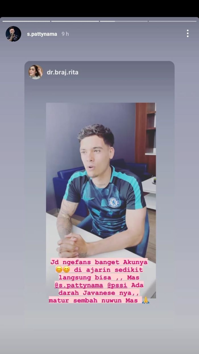 Pemain keturunan Indonesia, Shayne Pattynama saat berbicara Bahasa Jawa saat melakukan tes kesehatan, Selasa (31/5/2022).