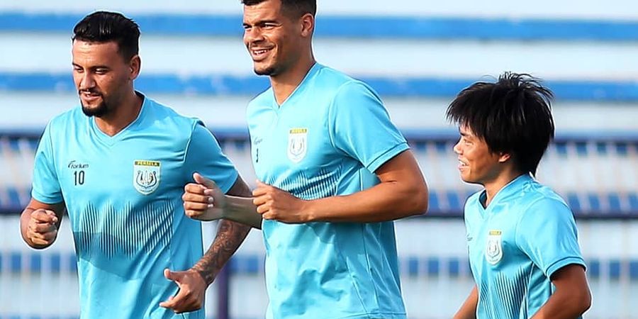 Persela Lamongan Resmi Kontrak Dua Pemain Asing Asal Togo dan Brasil