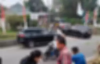 Suasana TKP pembunuhan di Subang. Polisi menguak pemilik sepatu putih di TKP.