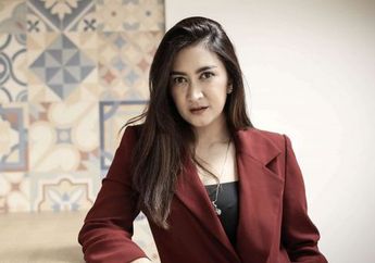 Pasca Menyandang Status Janda dan Gagal Nyaleg, Nafa Urbach Rela Jualan Kopi Demi Menyambung Hidup