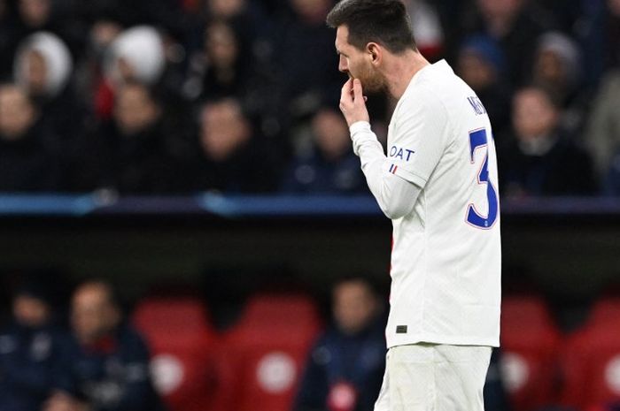 Paris Saint-Germain's Argentine forward Lionel Messi looks on during the UEFA Champions League round of 16, 2nd-leg football match FC Bayern Munich v Paris Saint-Germain FC in Munich, southern Germany, on March 8, 2023. (Photo by CHRISTOF STACHE / AFP)