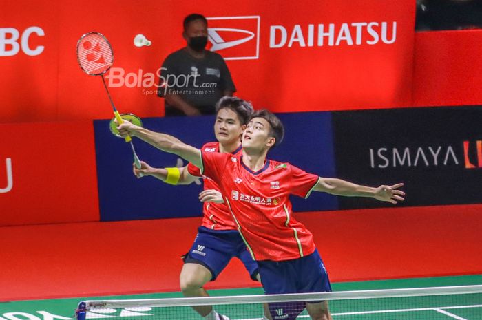 Atlet bulutangkis ganda putra China, Liang Wei Kang dan Wang Chang