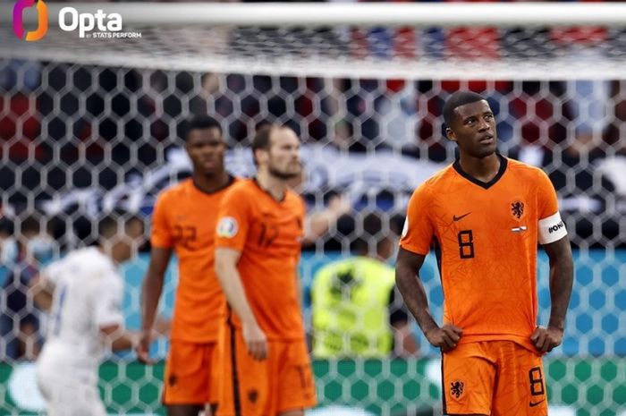 Ekspresi kapten Belanda, Georgino Wijnaldum, usai kalah dari Republik Ceska pada EURO 2020.