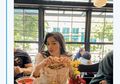Kini Tinggal di Apartemen Super Mewah, Siwi Sidi Disebut-sebut Suka Pamer Kekayaan, Padahal Rumah Orang Tuanya Begitu Sederhana, Beratap Asbes dan Berlantai Ubin Jadul