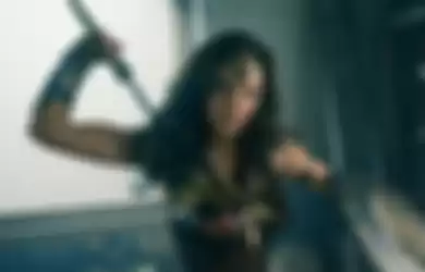 Gal Gadot sebagai Wonder Woman