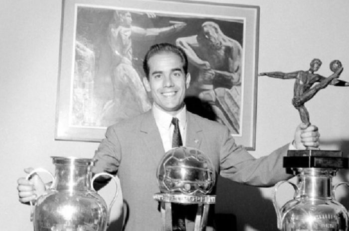 Luis Suarez Miramontes, legenda barcelona dan inter milan yang tutup usia pada minggu, 9 juli 2023