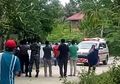 Masih Ada Rasa Kemanusiaan, Begini Reaksi Tak Terduga Tetangga saat Seorang Remaja Pasien Virus Corona di Sulawesi Barat Dijemput Ambulans