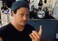 Tom Delonge Kirim Doa di Wisuda Putrinya: Moga Kamu Bisa Bikin Mesin Anti-Gravitasi