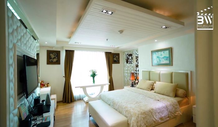 Kamar tidur di rumah artis Cinta Laura.