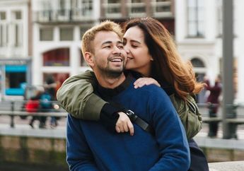 Rela Boyong Dokter dan Tenaga Medis ke Istana Andara Miliknya, Raffi Ahmad Lakukan Suntik Vitamin C Bareng 75 Orang Staf dan Petugas Sekompleks Demi Perangi Corona!