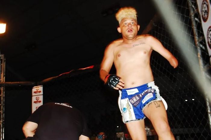 Petarung MMA asal Brasil, Marney Maxx, sukses mengalahkan lawannya melalui KO.