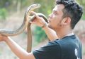 Niat Hati Menengok Ular Kesayangannya di Habitat Aslinya, Panji Petualang Justru Harus Dapat Musibah yang Mengancam Nyawa, Apa?