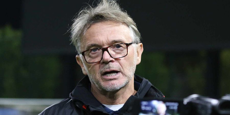 Diserang Fan dan Media Vietnam Terus-terusan, Philippe Troussier: Mereka Nggak Paham Sepak Bola