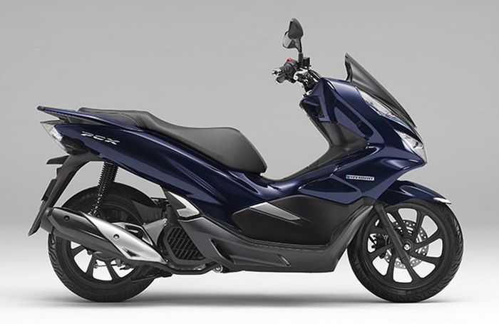 Honda PCX Hybrid di Jepang pakai rem belakang tromol