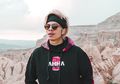 Gerah Disentil Terus Soal Galang Dana di Tengah Virus Corona, Atta Halilintar Tampar Balik Sindiran Feni Rose dengan Sumbangkan Penghasilannya dari YouTube: Kalau Nggak Diposting Akan Terus Nyinyir