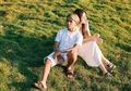 Genggam Erat Tangan Betrand Peto, Begini Potret Sarwendah yang Dipuji Awet Muda Oleh Netizen: Kayak Adek Kakak Nih!