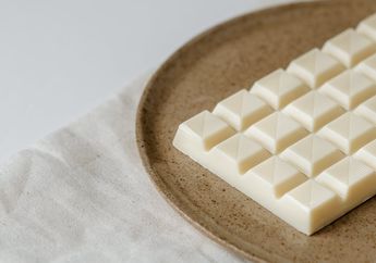 Kabar Gembira, Penelitian Terbaru Ungkap Makan Cokelat Putih di Pagi Hari Efektif Menurunkan Berat Badan