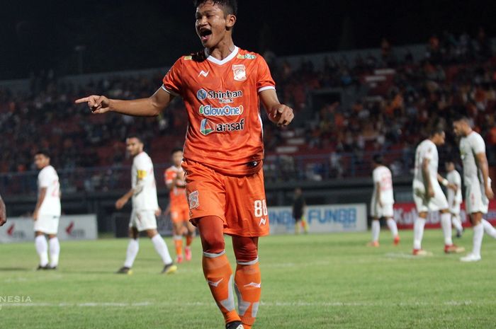 Striker Muda Borneo FC, Ulul Azmi.