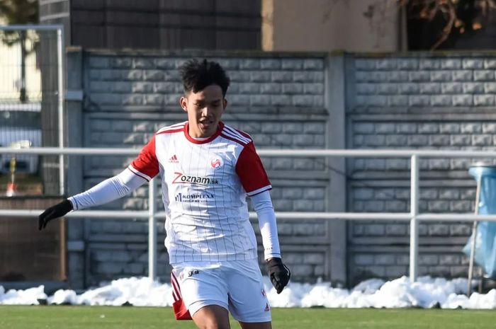 Witan Sulaeman tampil sejak awal dan membawa FK Senica menang 2-1 atas FC Vion Zlate Moravce dalam laga Tipsport Liga, di Stadion NTC Senec, Sabtu (22/1/2022).