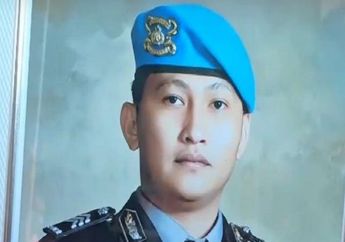 Tak Kuasa Menahan Tangis Saat Jenazah Anaknya Akan Diautopsi Ulang, Ibu Brigadir J Teriakkan Nama Istri Irjen Ferdy Sambo!