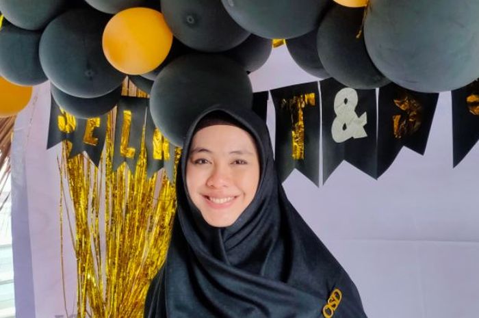 oki setiana dewi tidak bertudung