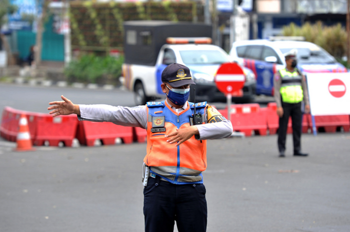 PPKM diperpanjang lagi.