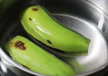 Nyesel Baru Sadar, Ini Jadinya Jika Rebus Pisang Mentah dengan Garam, Manfaatnya Gak Disangka-sangka!