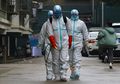 Petugas Medis Gunakan Popok Saat Memerangi Wabah Virus Corona di China