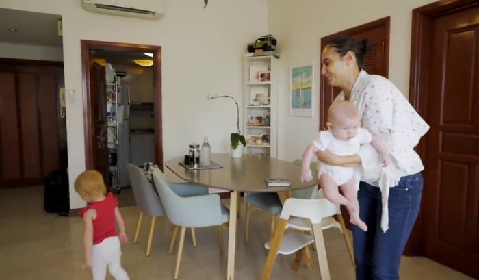 Ruang makan di rumah <a href='https://medan.tribunnews.com/tag/artis' title='artis'>artis</a> <a href='https://medan.tribunnews.com/tag/marissa-nasution' title='Marissa Nasution'>Marissa Nasution</a>.