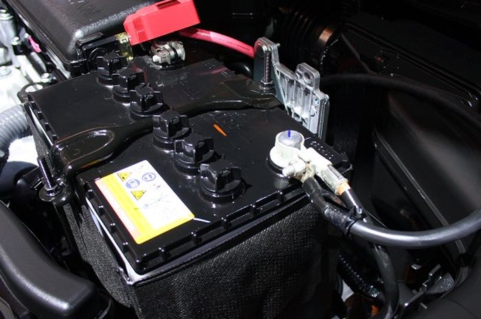 Aki Mobil ada Model Basah dan Kering, Cekidot Apa Bedanya Sist - Otofemale