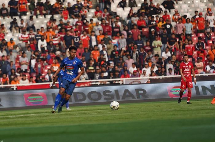 Gelandang Arema FC, Hanif Sjahbandi pada laga kontra Persija Jakarta, di Stadion Utama Gelora Bung Karno (SUGBK), Sabtu (3/8/2019).