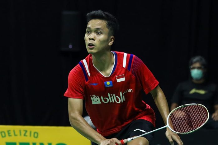 Pemain unggulan kesatu Anthony Sinisuka Ginting saat melawan Alvi Wijaya Chairullah pada ajang PBSI Home Tournament di Hall Pelatnas PBSI, Cipayung, Jakarta Timur, Kamis (9/7/2020).