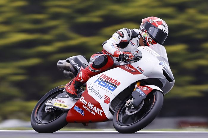Pembalap Indonesia, Mario Aji baru saja merampungkan laga perdana di Moto2 Qatar 2024