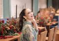 Tenteng Tas Hermes Baru, Luna Maya Bergaya Sporty dengan Crop Top dan Legging Hitam Saat Jalan-jalan ke Tokyo