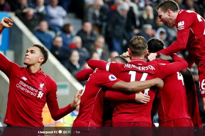 Para pemain Liverpool merayakan gol Divock Origi ke gawang Newcastle United saat kedua tim bertemu di Stadion St James Park, Minggu (5/5/2019) dini hari WIB.