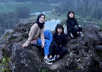 Hindari Stres dari Proses Perceraian Sekaligus Berita Perselingkuhan Ayus dan Nissa Sabyan, Ririe Fairus Pilih Liburan bersama Anak dan Keluarganya