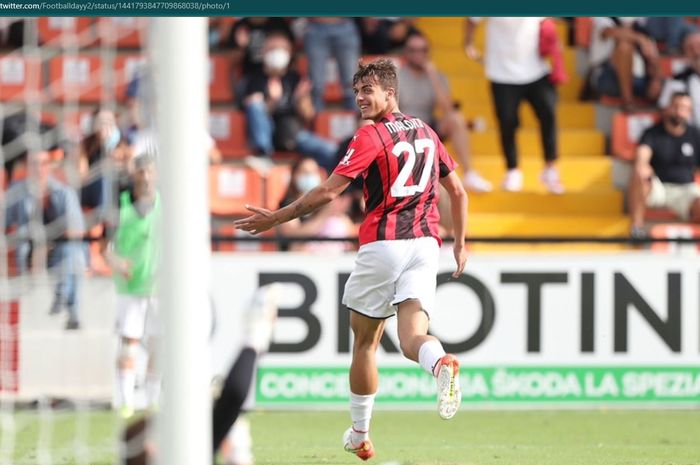 Pelatih AC Milan, Stefanio Pioli, mengungkapkan harapan untuk anak Paolo Maldini, Daniel Maldini, usai cetak gol perdana bagi I Rossoneri.