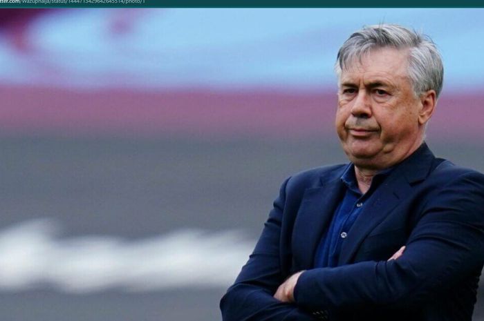 Pelatih Real Madrid, Carlo Ancelotti, tampak kecewa usai timnya takluk 1-2 dari Espanyol.