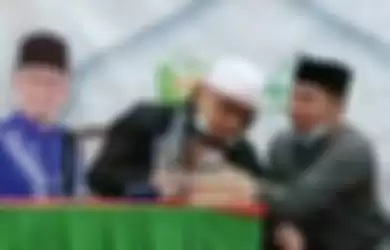 Sempat Jatuh Pingsan Saat Isi Ceramah, Ustaz Zaki Mirza Kabarkan Kondisinya Setelah Dilarikan ke Rumah Sakit: Mohon Doanya Ya