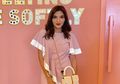 Ikut Rayakan Imlek, Ashanty Tampil Kompak dengan Suami Pakai Busana Cheongsam Pamer Lekuk Tubuh yang Jadi Sorotan