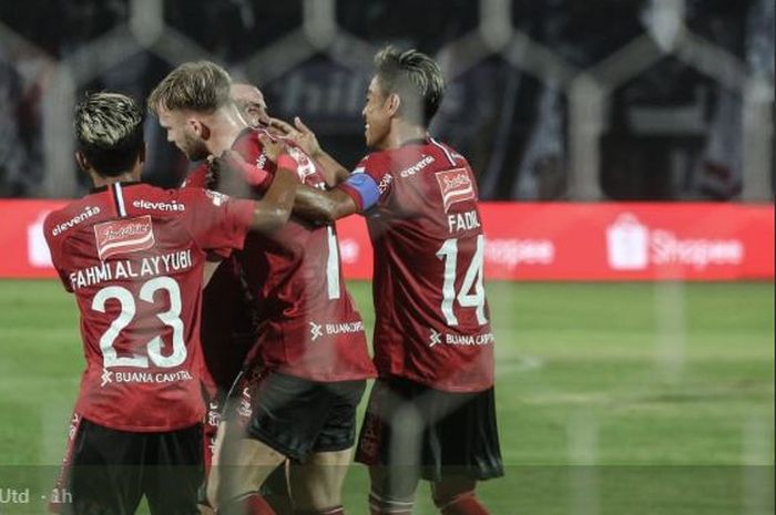 Pemain Bali United merayakan gol Melvin Platje ke gawang PSS Sleman, 22 Juli 2019.