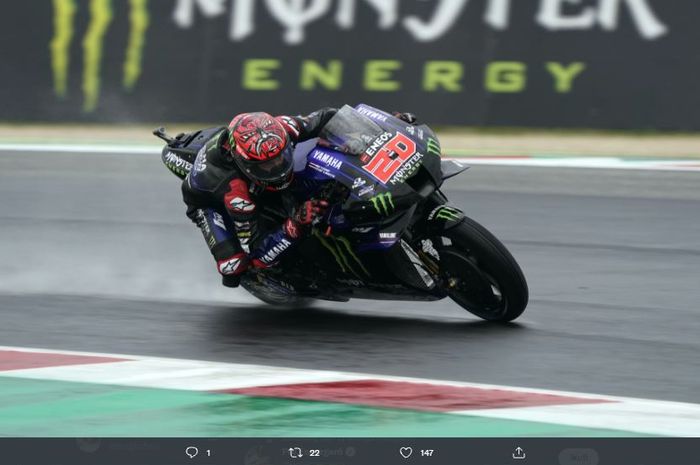 Pembalap Monster Energy Yamaha, Fabio Quartararo, saat mengaspal pada FP1 dan FP2 MotoGP Emilia Romagna 2021 di Sirkuit Misano, Italia, Jumat (22/10/2021).