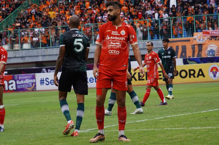 Suasana pertandingan antara Persija Jakarta versus Persikabo 1973 pada laga pekan ke-21 Liga 1 2022/2023. di Stadion Candra Bhaga, Bekasi, Minggu (29/1/2023).