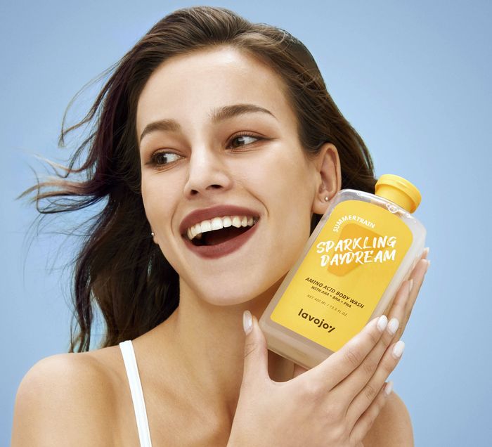 Bau Badan Bikin Malu, Ini Rekomendasi Sabun Mandi Wangi Tahan Lama! Stylo